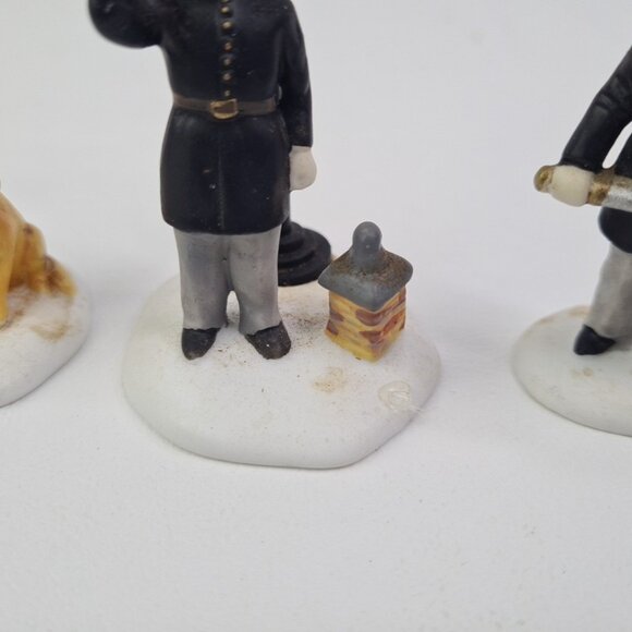 Department 56 Snow Village "Constables" 5579-4 Christmas Accessories Set Of 3 - Picture 5 of 7